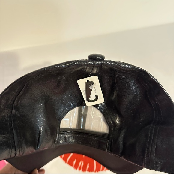 Black One Size Fitted Fashion Cap - Picture 5 of 6